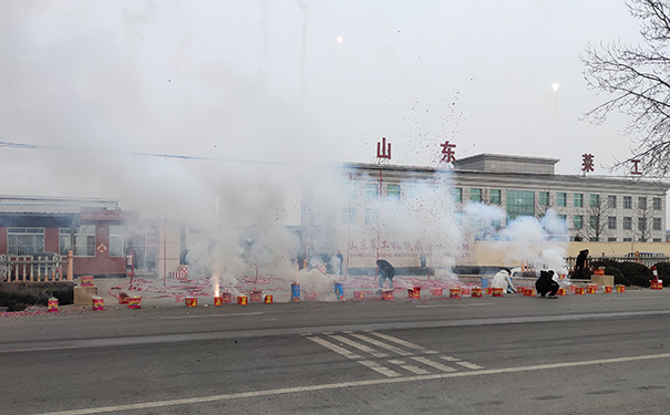 萊（lái）工.jpg